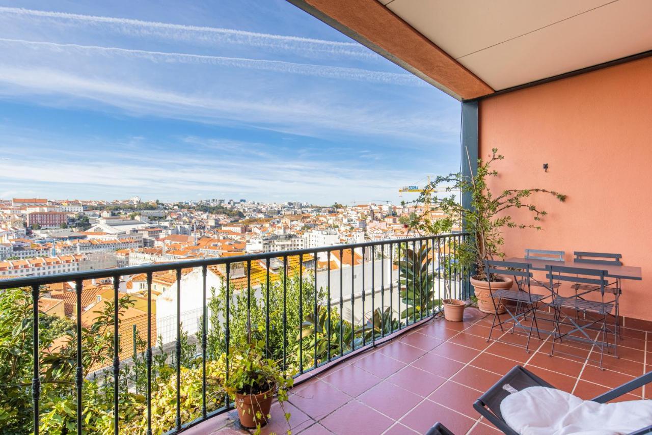 Castelo Design Aparment W/ Balcony & Super View By Lovelystay Lissabon Buitenkant foto