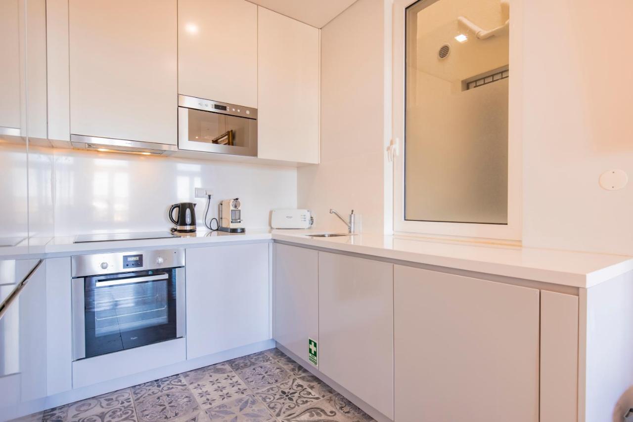 Castelo Design Aparment W/ Balcony & Super View By Lovelystay Lissabon Buitenkant foto