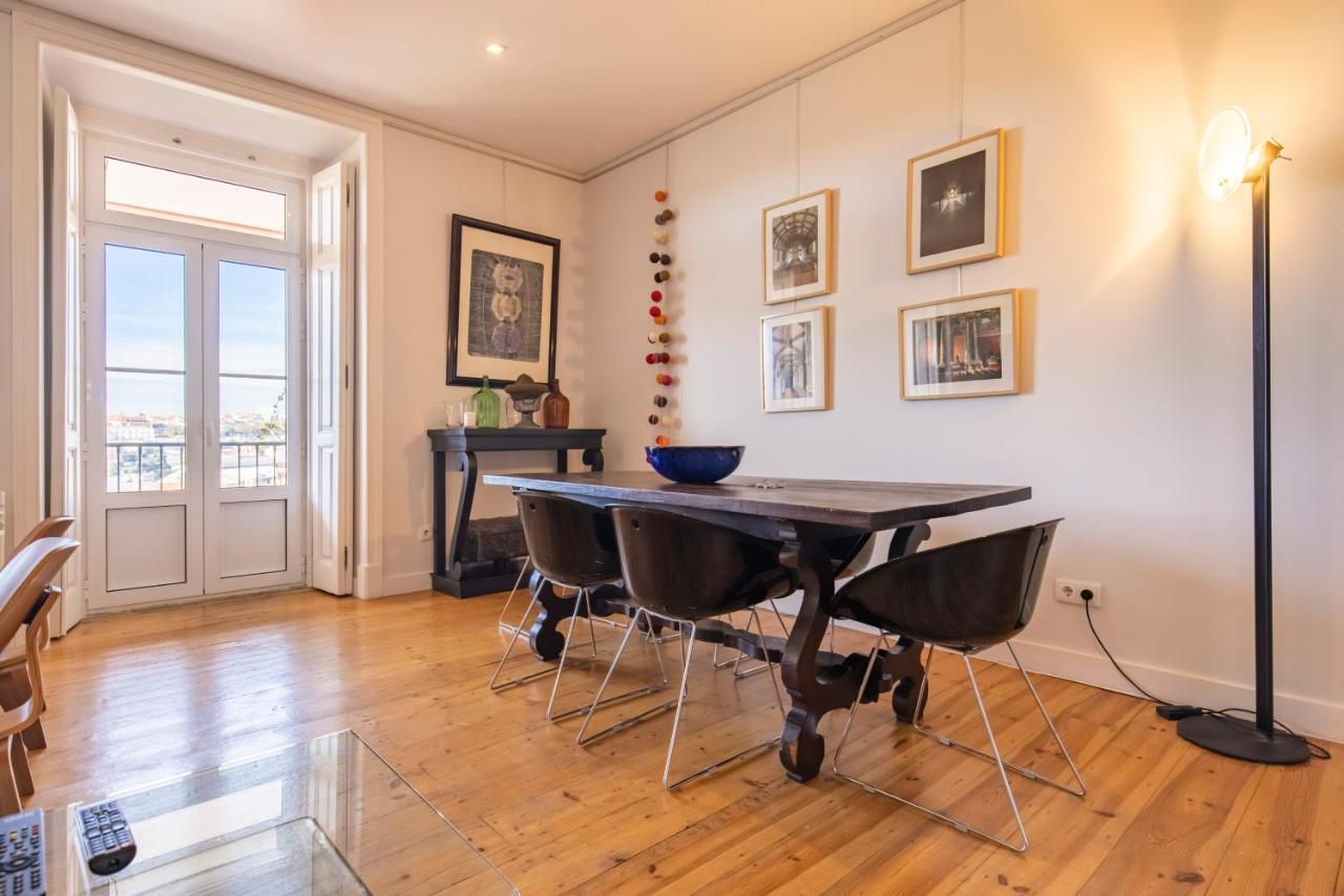 Castelo Design Aparment W/ Balcony & Super View By Lovelystay Lissabon Buitenkant foto